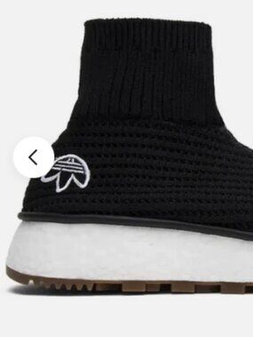 RARE! adidas x Alexander Wang Core Black - size 8